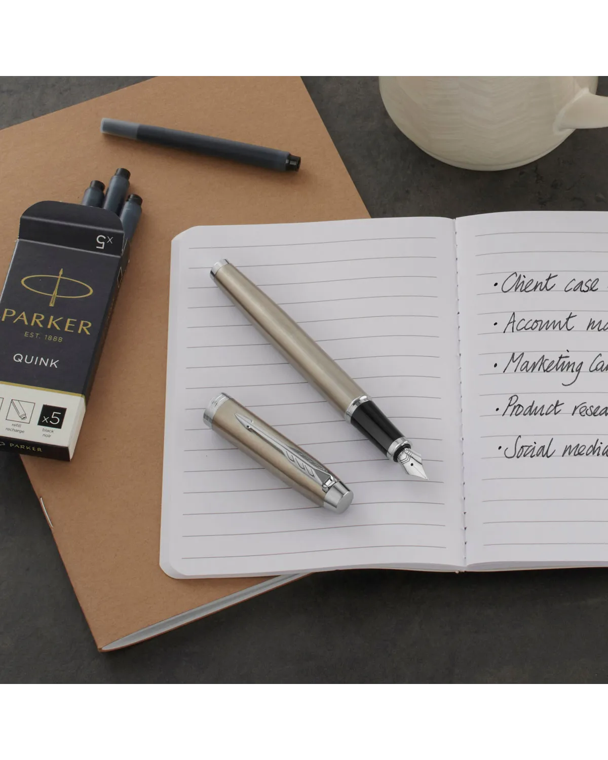 Zestaw Prezentowy Pi&oacute;ro wieczne Parker IM Stainless Steel CT + Bransoleta (2143635/11)