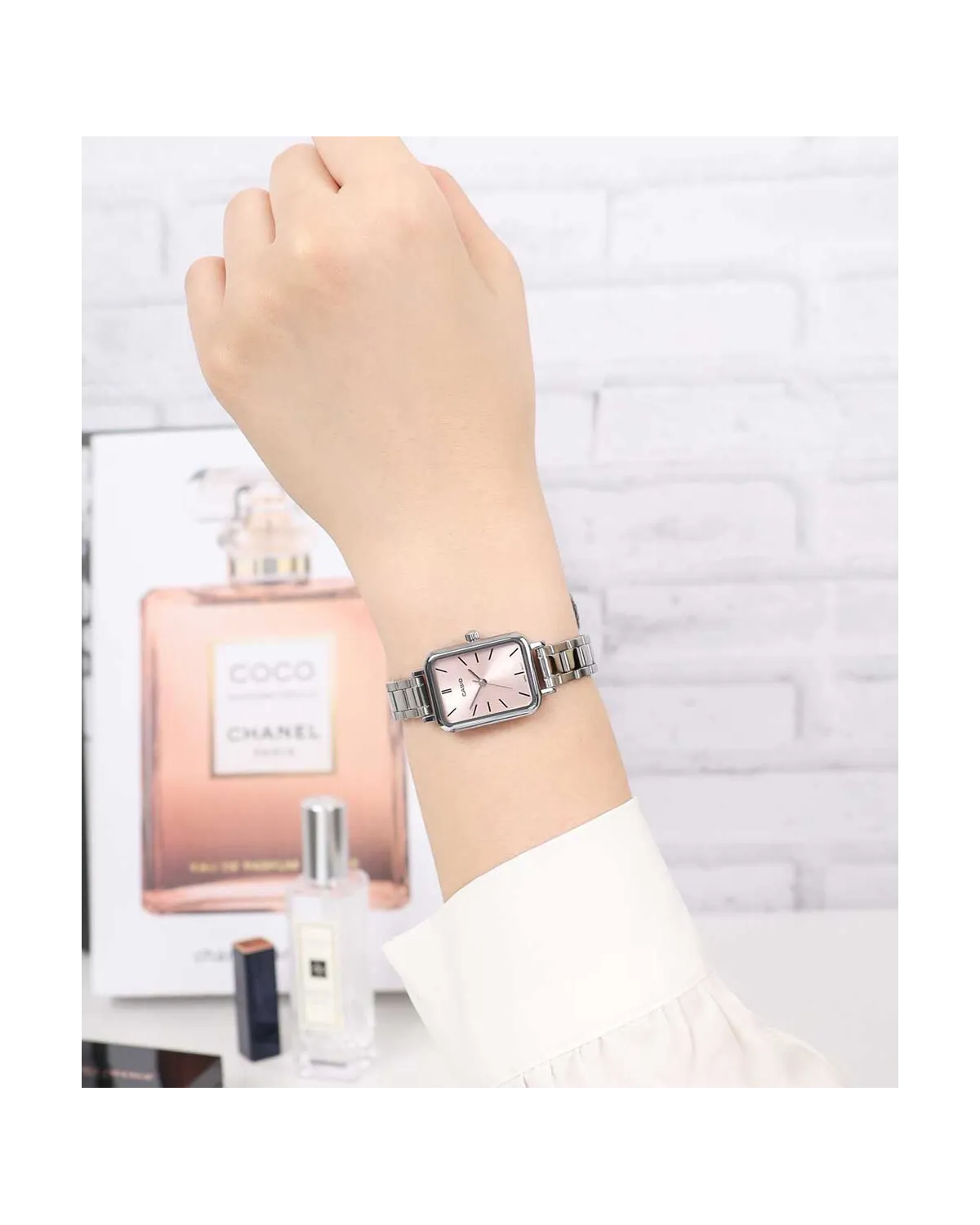 ZEGAREK DAMSKI CASIO LTP-V009D-4E + BOX