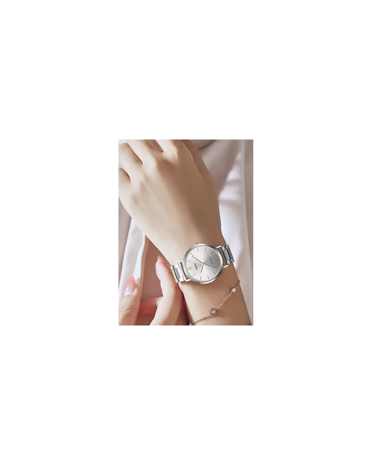 ZEGAREK DAMSKI CASIO LTP-VT01D-7B + BOX (zd613e) ZEGAREK DAMSKI CASIO LTP-VT01D-7B + BOX (zd613e)