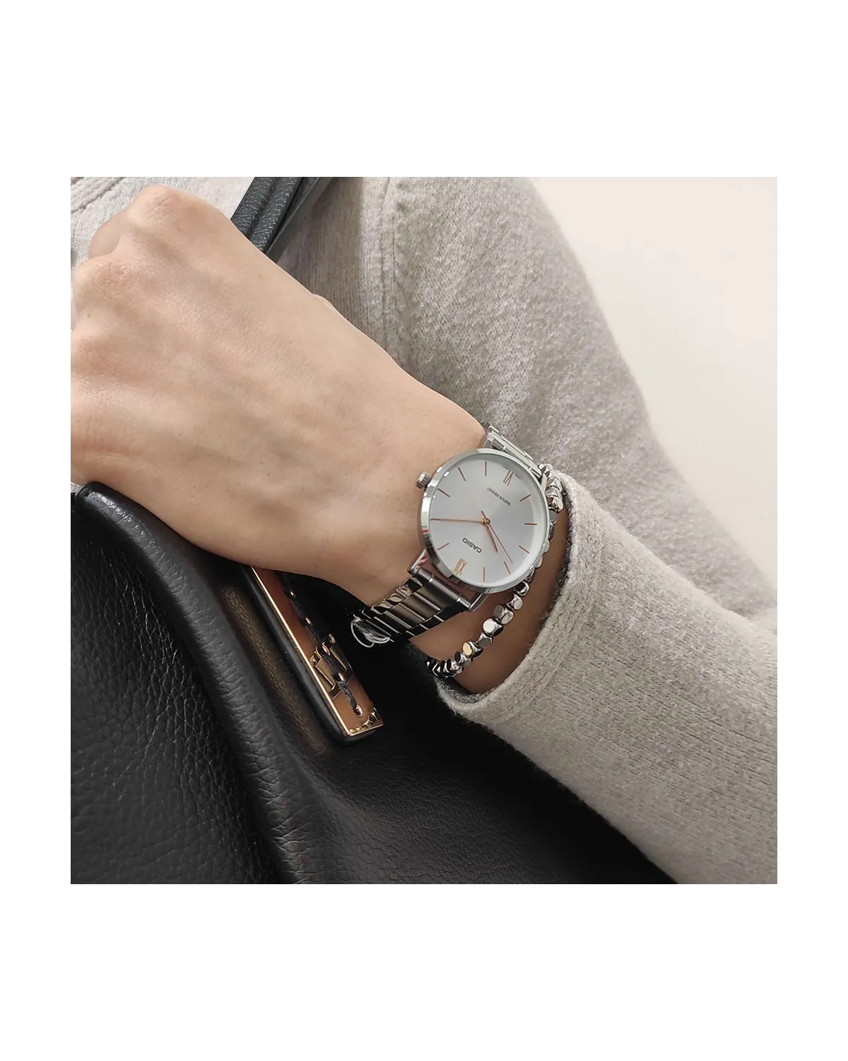 ZEGAREK DAMSKI CASIO LTP-VT01D-7B + BOX (zd613e) ZEGAREK DAMSKI CASIO LTP-VT01D-7B + BOX (zd613e)