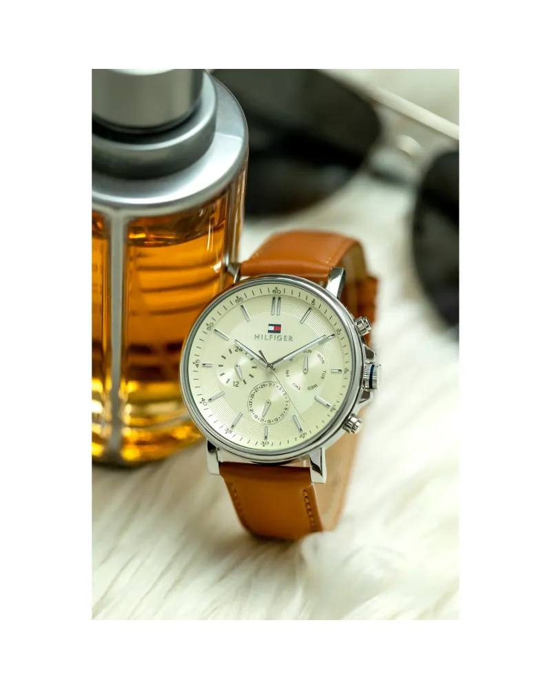 ZEGAREK MĘSKI TOMMY HILFIGER TYSON 1792143 (zf100e) + BOX ZEGAREK MĘSKI TOMMY HILFIGER TYSON 1792143 (zf100e) + BOX