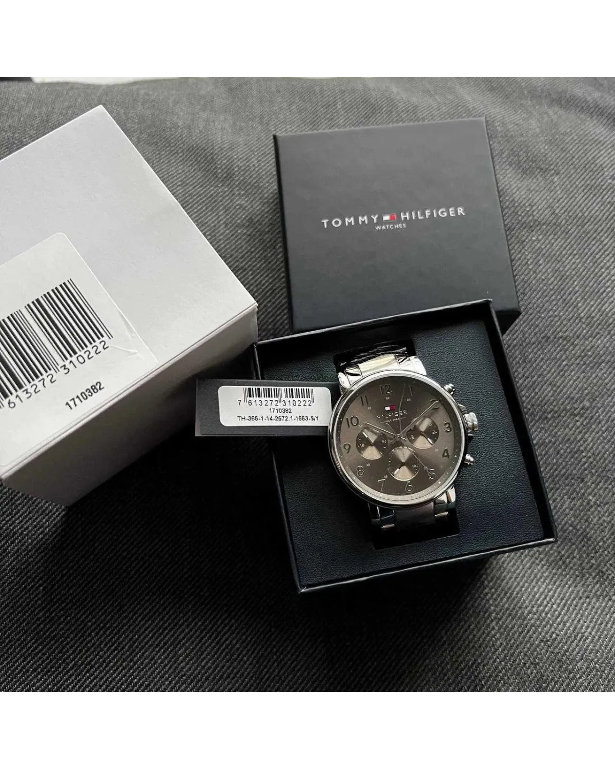 ZEGAREK MĘSKI TOMMY HILFIGER 1710382 + BOX ZEGAREK MĘSKI TOMMY HILFIGER 1710382 + BOX
