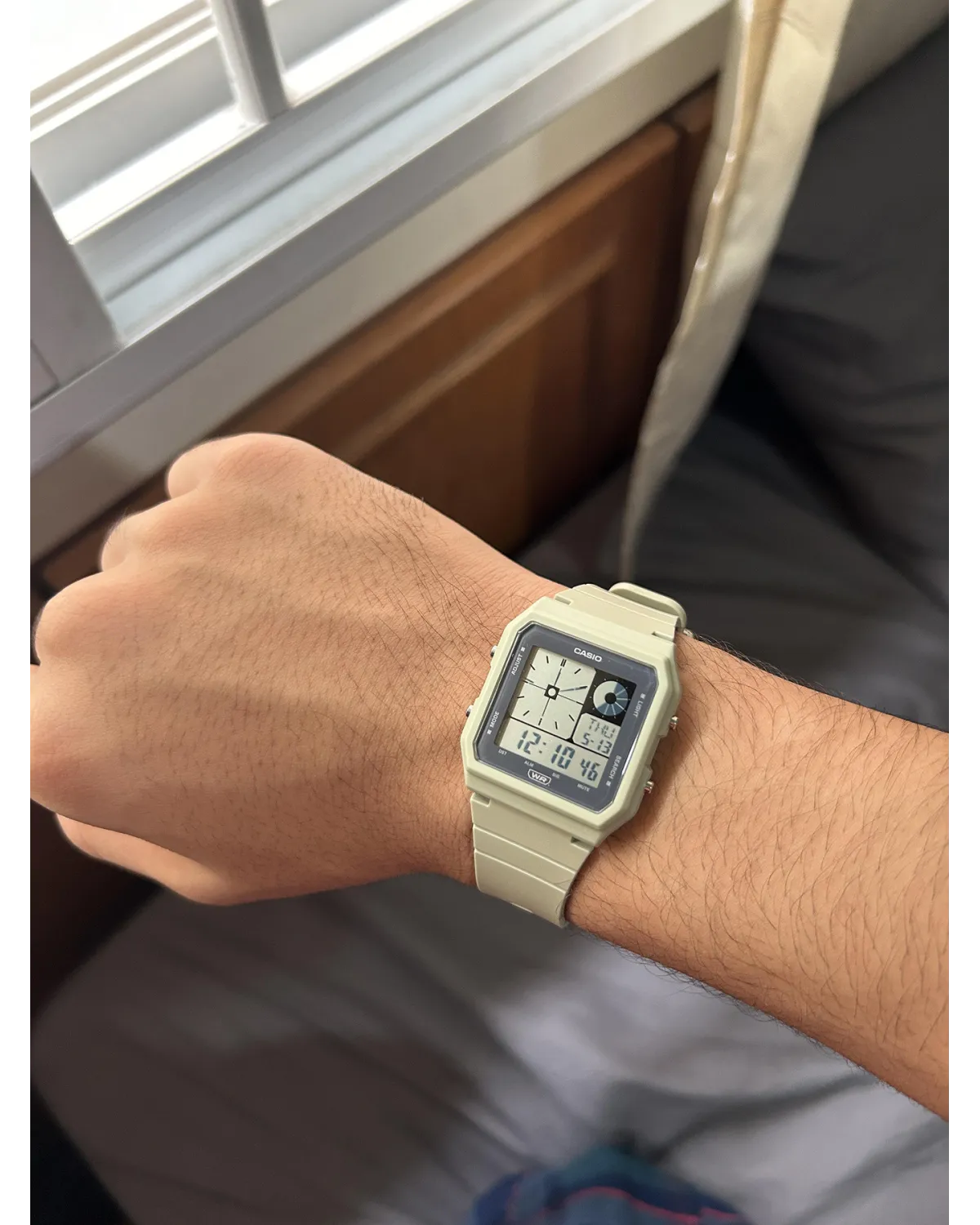 ZEGAREK MĘSKI CASIO Digital LF-20W-8A + BOX