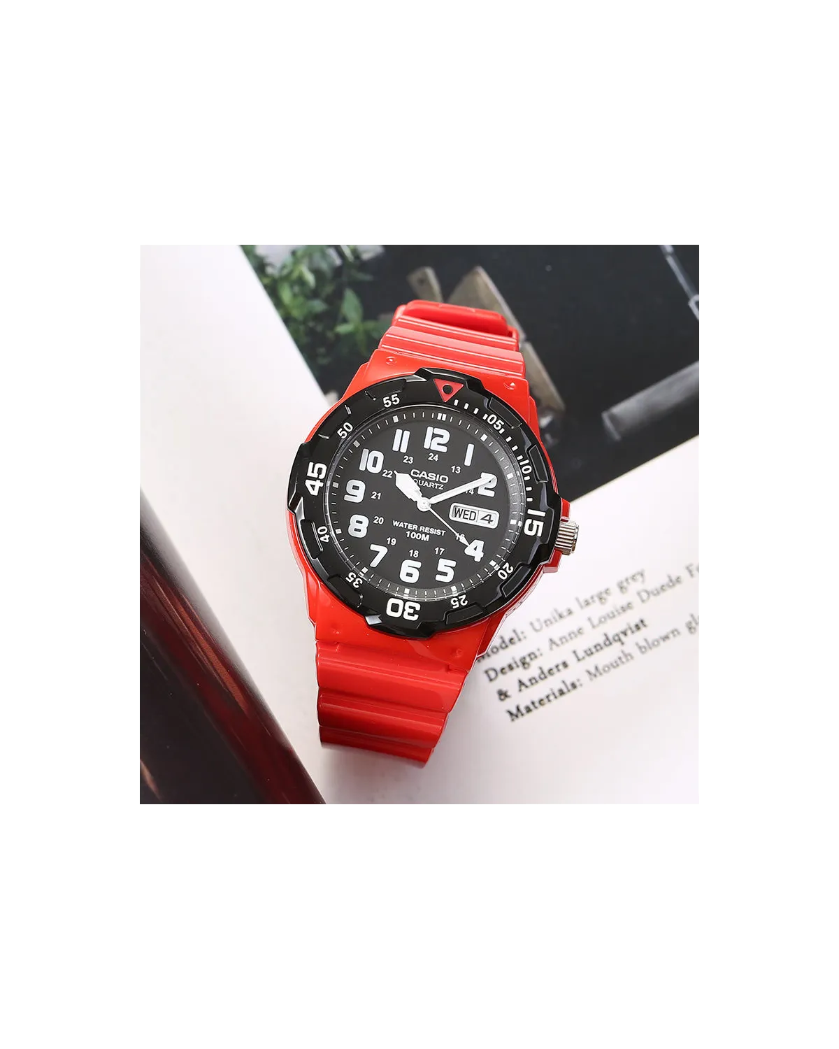 ZEGAREK MĘSKI CASIO MRW-200HC-4BVDF 10 Bar (zd174b) + BOX ZEGAREK MĘSKI CASIO MRW-200HC-4BVDF 10 Bar (zd174b) + BOX