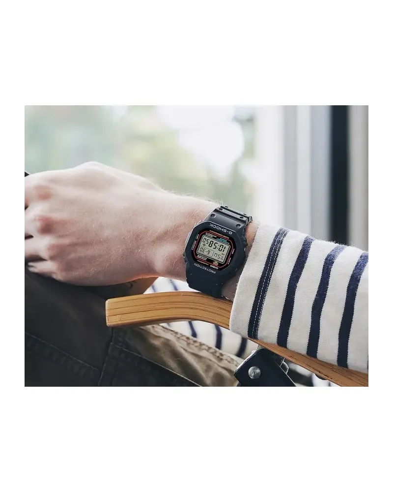 Zegarek Casio G-Shock DW-5600RL-1D (zd234b)
