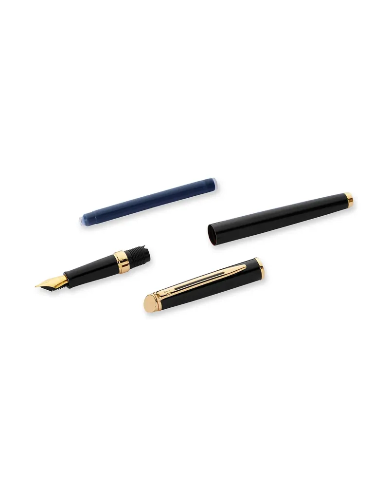 Pióro wieczne Waterman Hemisphere czarne GT w Pudełku z Etui (S0920610/7) Pióro wieczne Waterman Hemisphere czarne GT w Pudełku z Etui (S0920610/7)