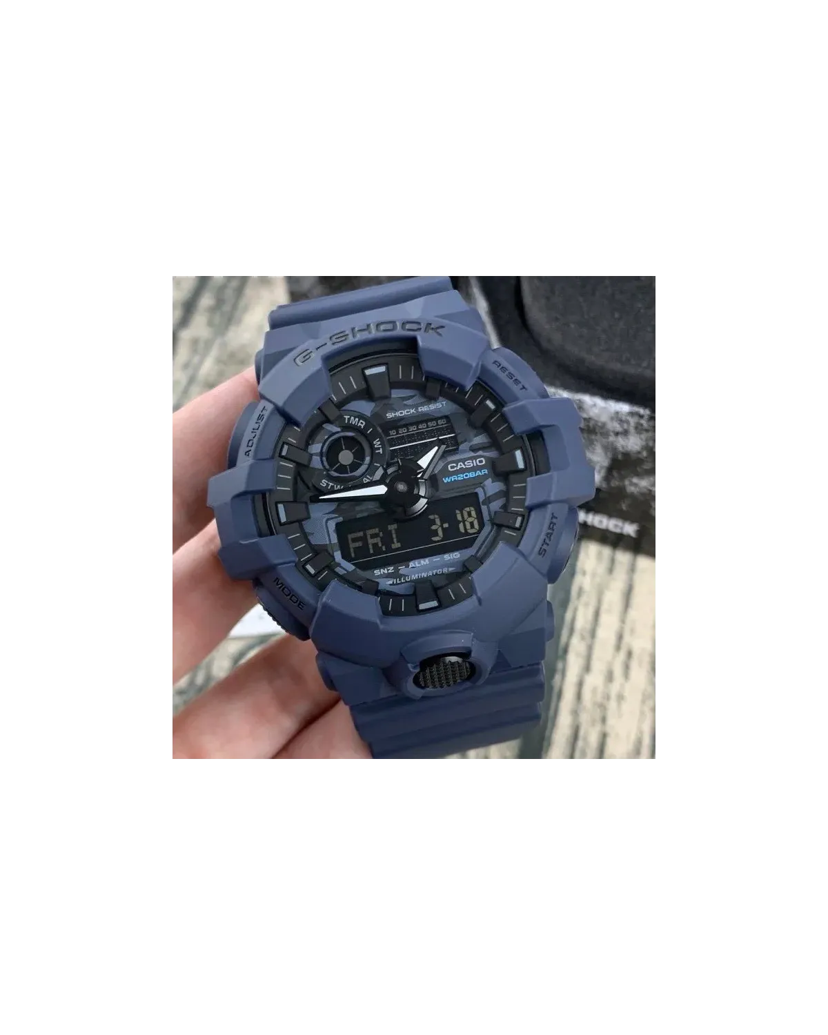 ZEGAREK MĘSKI CASIO G-SHOCK GA-700CA-2AER (zd140c) ZEGAREK MĘSKI CASIO G-SHOCK GA-700CA-2AER (zd140c)