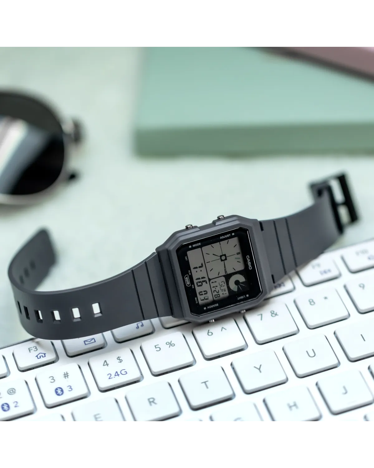 ZEGAREK MĘSKI CASIO Digital LF-20W-8A2 + BOX
