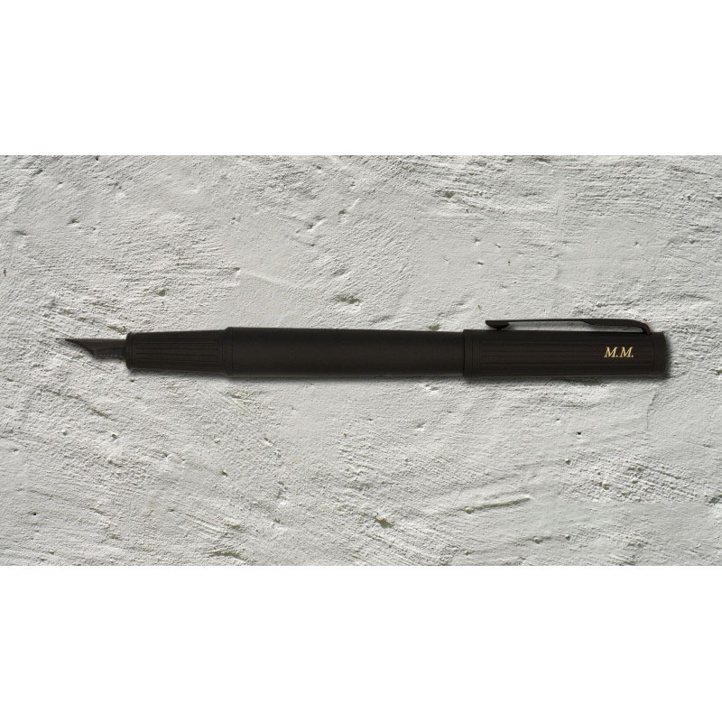 Pióro wieczne Parker Ingenuity Achromatic Black 2182013 z grawerem – czarne eleganckie pióro