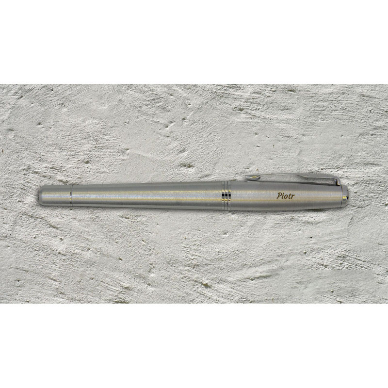 Pióro wieczne Parker Urban Metro Metallic CT 1931597 z grawerem – eleganckie srebrne pióro