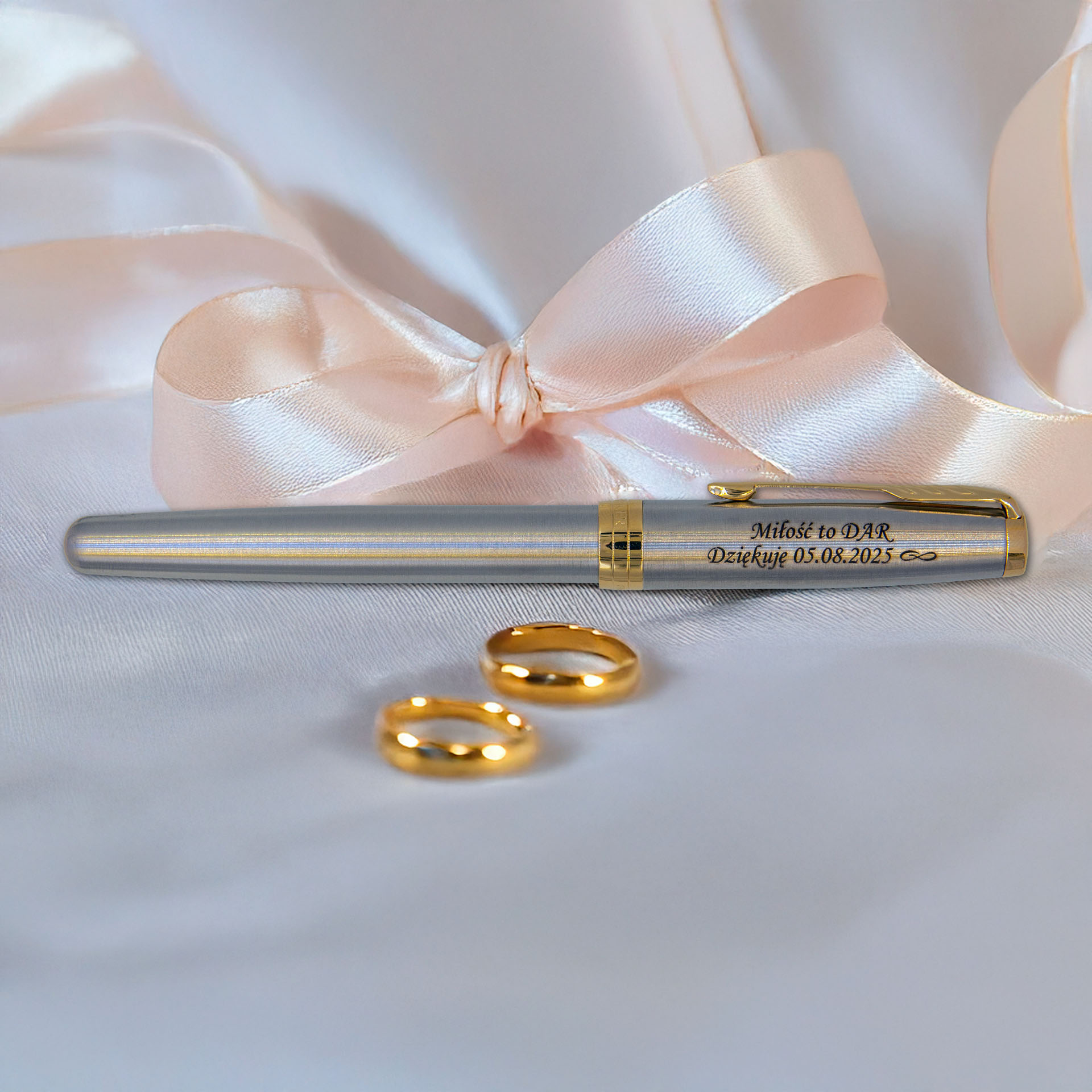 Pióro wieczne Parker Sonnet Stalowe GT [1931504] – eleganckie stalowe pióro z pozłacanymi wykończeniami