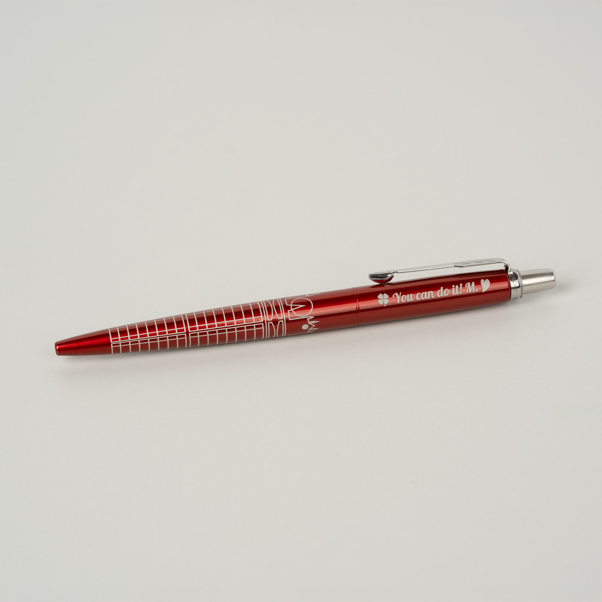 Długopis Parker Jotter Global Icons London 2221603 czerwony z grawerem „You can do it! M ♥”, stalowy korpus z motywem Londynu