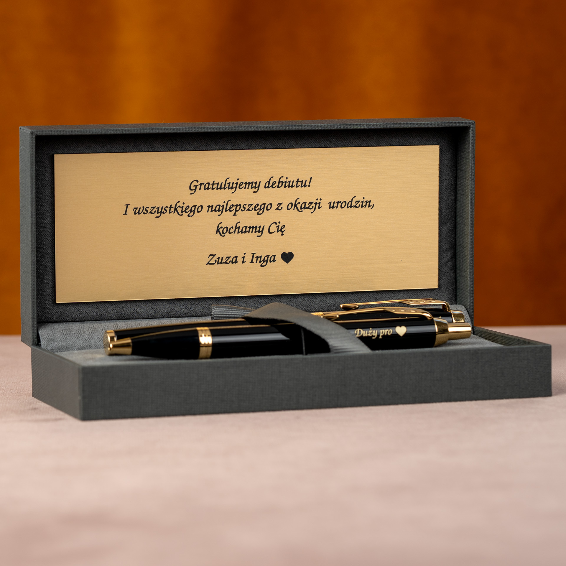 Elegancki długopis Parker IM Black GT w pudełku prezentowym z tabliczką i personalizowanym grawerem
