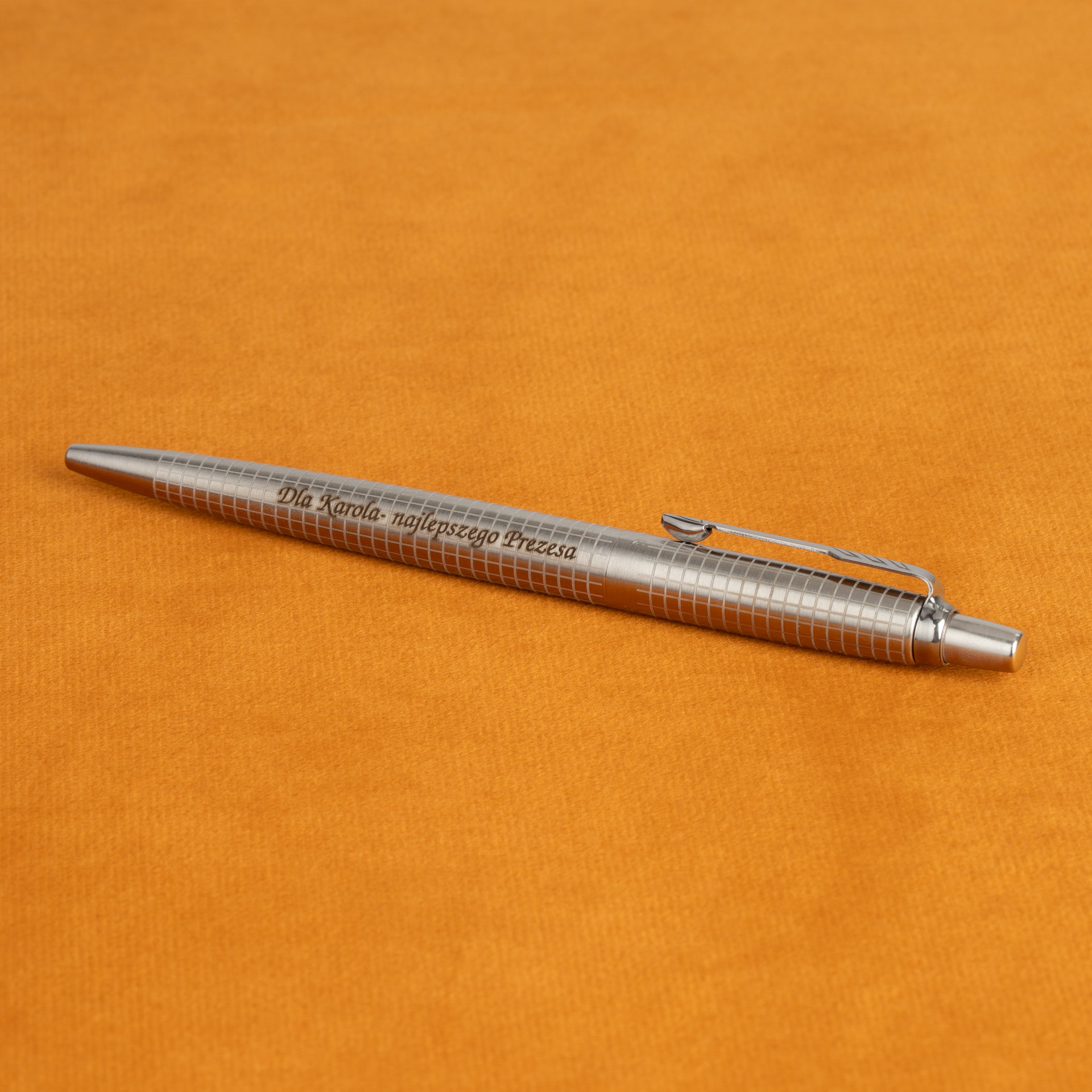Długopis Parker Jotter 70th Anniversary Stainless Steel CT z grawerem „Dla Karola najlepszego Prezesa”, stalowy długopis Parker