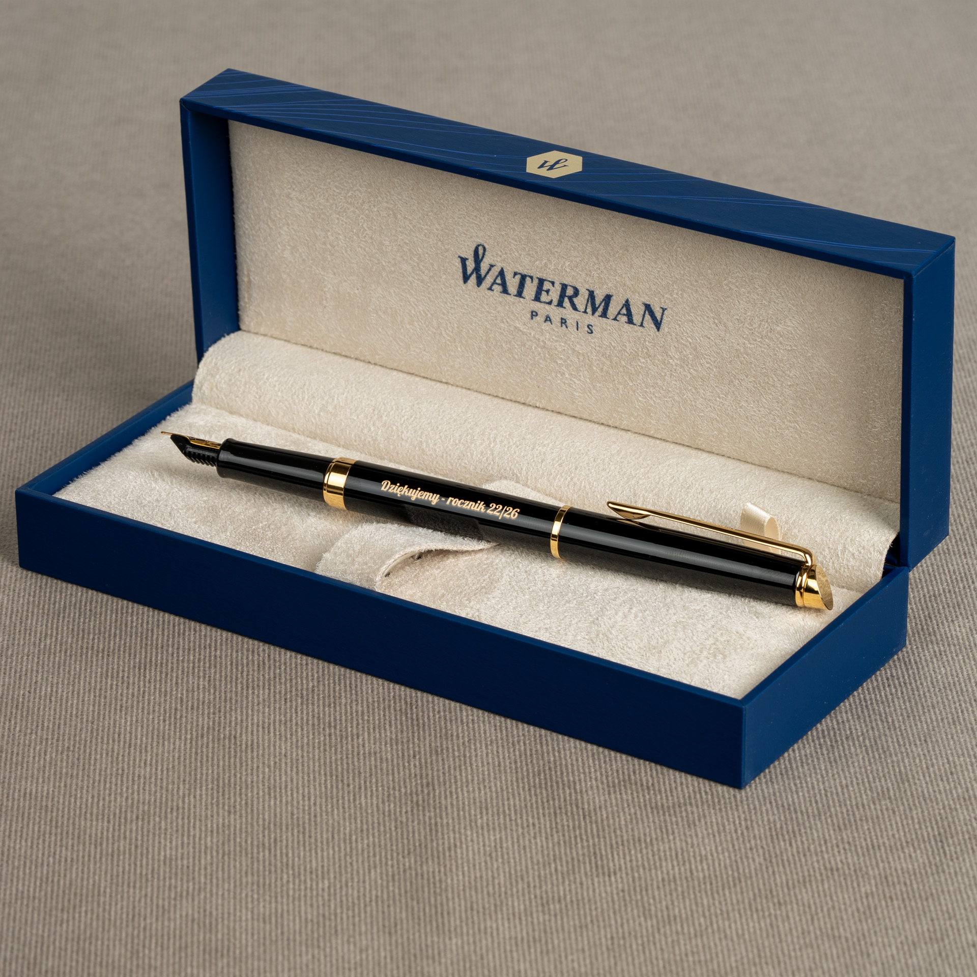Pióro wieczne Waterman Hemisphere czarne GT w eleganckim granatowym etui Waterman z grawerem „Dziękujemy – rocznik 22/26”