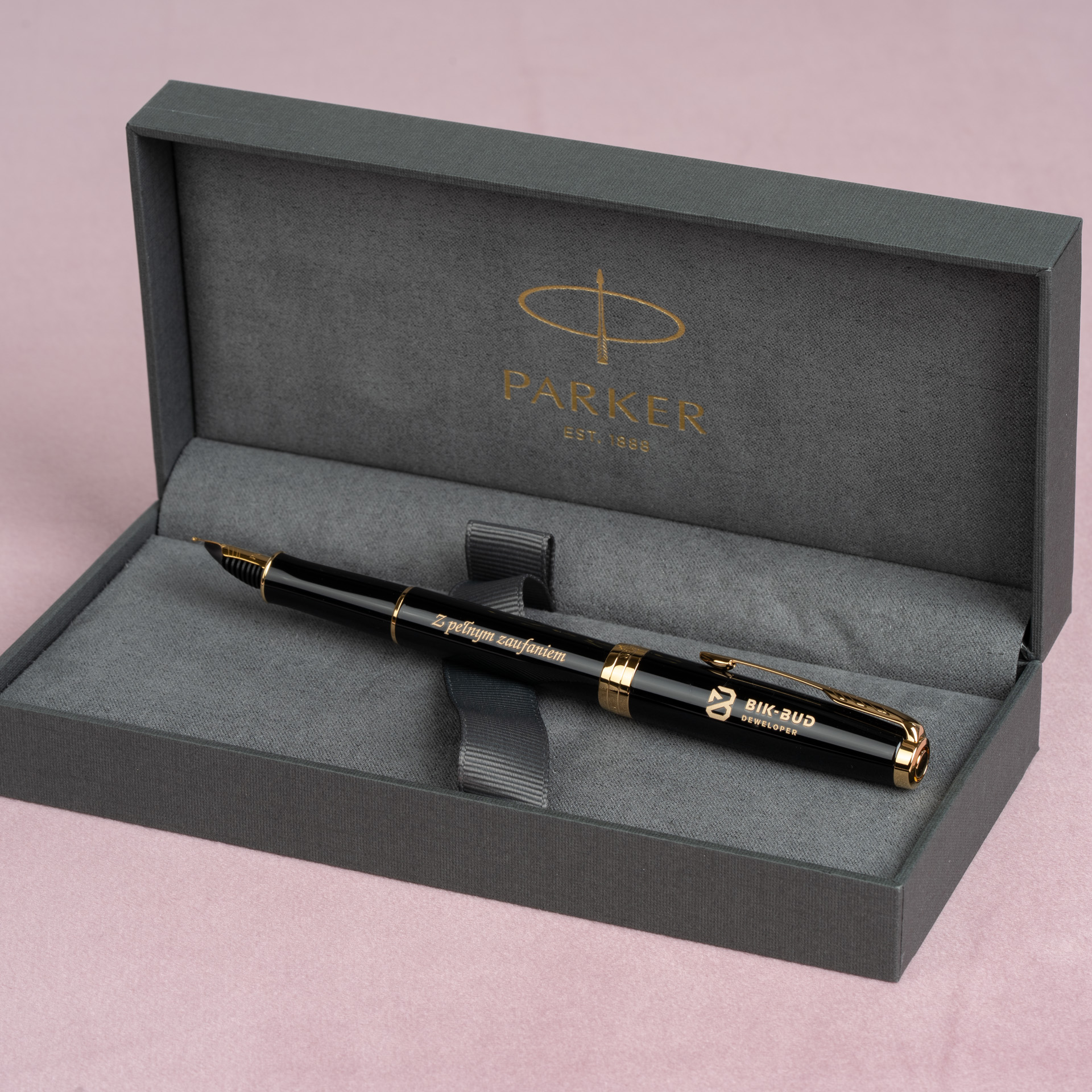 Pióro wieczne Parker Sonnet Czarne GT z grawerem firmowym w eleganckim etui Parker
